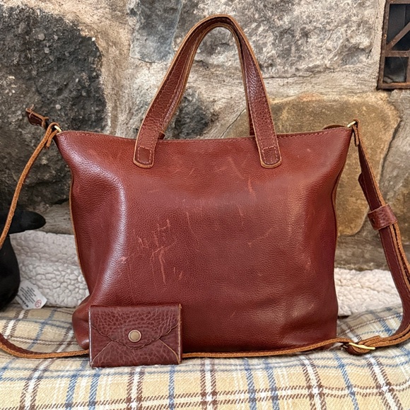 Portland Leather Rich Brown Shoulder Bag, Wallet, Tassel and Insert - Picture 3 of 13